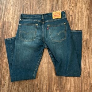 Men’s Levi Medium Wash 502 Jeans - 34 X 32
